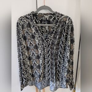 Judith And Charles women's Snake Print Blouse